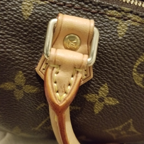 Louis Vuitton speedy nano with bag tag - Picture 7 of 15